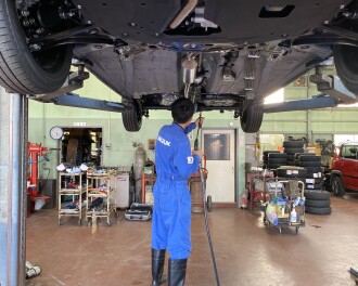 タイヤ交換と一緒に下回りもキレイにしませんか！？